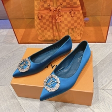 Louis Vuitton Flat Shoes